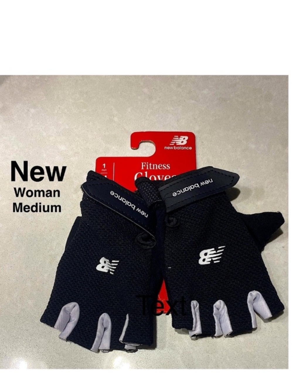 New New Balance lightweight Black & White Fitness Gloves woman Medium⭐️⭐️⭐️⭐️